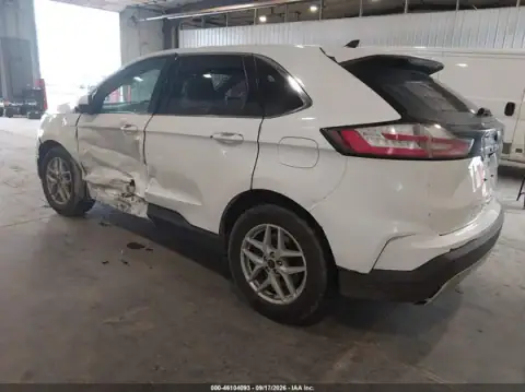 2FMPK4J93NBA53757 — 2022 Ford EDGE, zdjęcie 3 z IAAI, Lewy bok