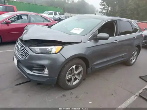 2FMPK4J93PBA07137 — 2023 Ford EDGE, zdjęcie 2 z IAAI 23.10.2026, Prawy przód