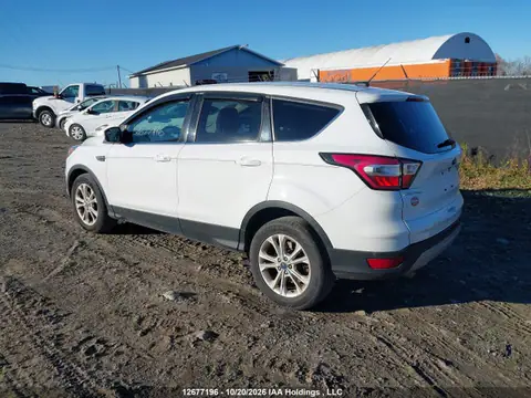1FMCU0GD7HUD47156 — 2017 Ford Escape SE, фото 3 з IAAI 27.10.2026, Правий бік