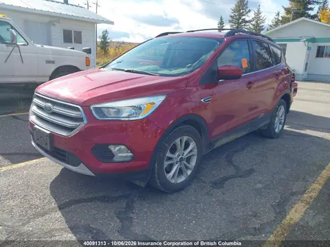 2017 Ford ESCAPE SE VIN 1FMCU0GD7HUD98236 фото 2