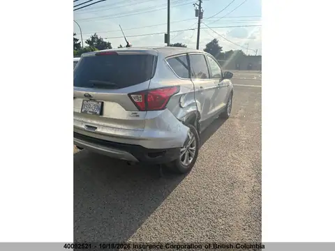1FMCU9GD8KUB89809 — 2019 Ford Escape SE, foto 4 de IAAI 21.10.2026, Trasera derecha