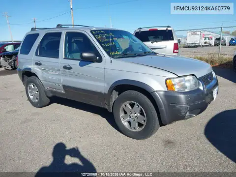 1FMCU93124KA60779 — 2004 Ford Escape, Передняя часть, фото до ремонта
