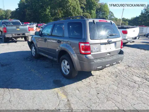 1FMCU9D7XCKA96981 — 2012 Ford Escape, photo 4 from IAAI, All-over damage
