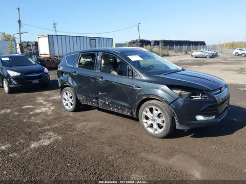 1FMCU9J96FUC19447 — 2015 Ford Escape, Задняя часть, фото до ремонта