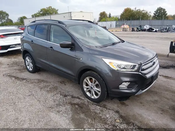 1FMCU9GD3HUD77629 Ford Escape 2017 — повреждение Естественный износ, фото до ремонта
