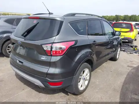 1FMCU9GD8HUD06586 — 2017 Ford Escape, фото 4 з IAAI 29.09.2026, Передня частина
