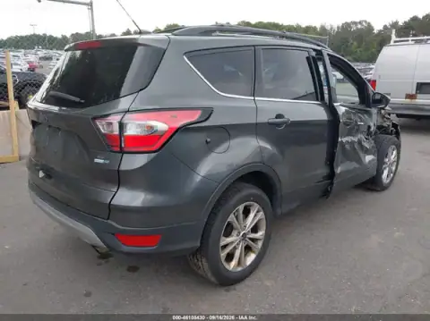 1FMCU9GD2HUD03084 — 2017 Ford Escape, ფოტო 4, IAAI 22.09.2026, წინა ნაწილი