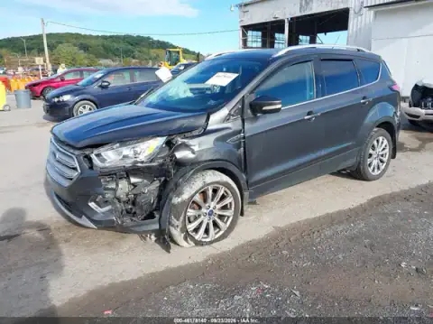1FMCU9J99HUD50603 — 2017 Ford Escape, photo 2 from IAAI, Left front