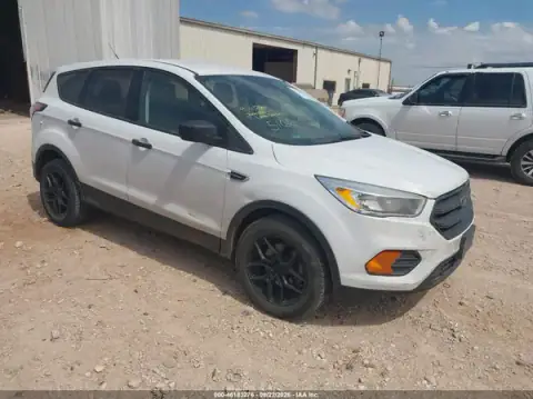 1FMCU0F75HUE94555 — 2017 Ford Escape, მარცხენა მხარე (Left Side), ფოტოები შეკეთებამდე