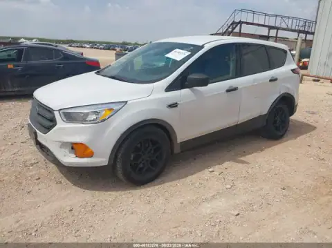 1FMCU0F75HUE94555 — 2017 Ford Escape, ფოტო 2, IAAI, მარცხენა მხარე