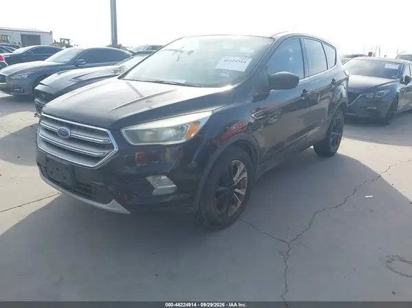 1FMCU0GD0HUC65446 — 2017 Ford Escape, photo 2 from IAAI 07.10.2026, Normal wear