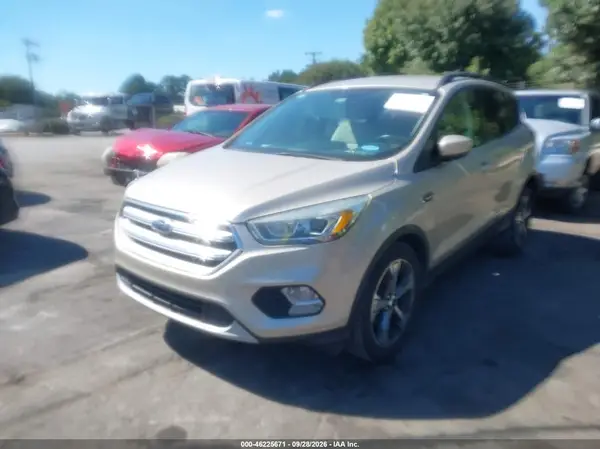 1FMCU0GD6HUD35368 — 2017 Ford Escape, фото 2 с аукциона IAAI, Задняя часть