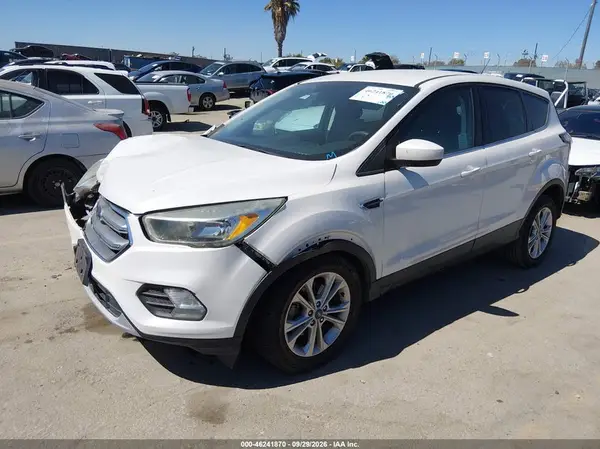 1FMCU0GDXHUE96788 — 2017 Ford Escape, photo 2 from IAAI, Front end