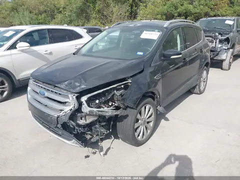 1FMCU9JD2HUA00248 — 2017 Ford Escape, photo 2 from IAAI 26.10.2026, Normal wear