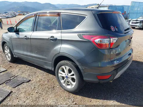1FMCU9GD2HUB37990 — 2017 Ford Escape, ფოტო 3, IAAI, წინა ნაწილი