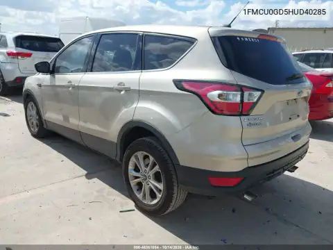 1FMCU0GD5HUD40285 — 2017 Ford Escape, фото 4 з IAAI, Передня частина справа