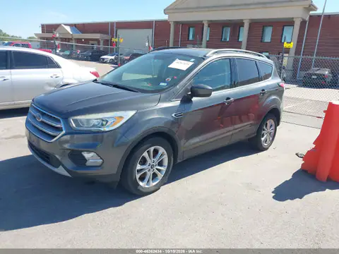 1FMCU0GD6HUD73862 — 2017 Ford Escape, ფოტო 3, IAAI 04.11.2026, ბუნებრივი ცვეთა