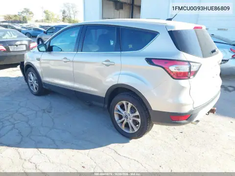 1FMCU0G93HUE86809 — 2017 Ford Escape, zdjęcie 4 z IAAI, Przód