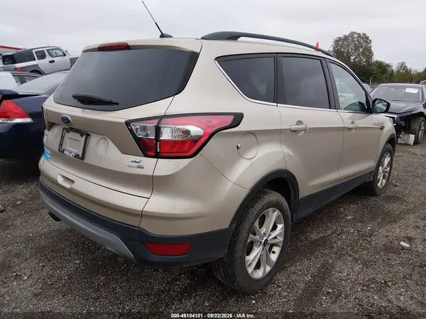 1FMCU9GD6JUA08320 — 2018 Ford Escape, zdjęcie 4 z IAAI 14.10.2026, Normalne zużycie