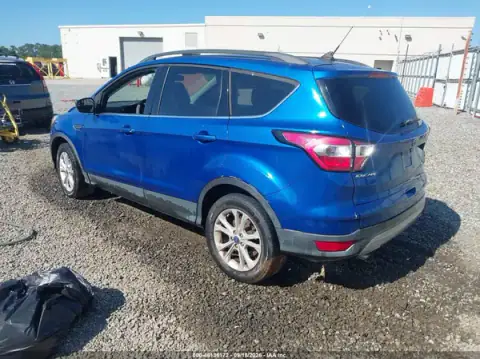 1FMCU0GD5JUD33861 — 2018 Ford Escape, foto 3 de IAAI, Robo