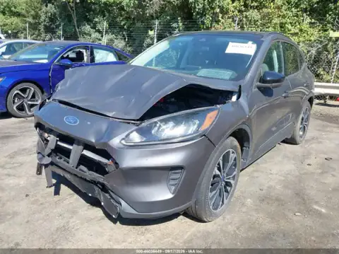 1FMCU0G64MUA98603 — 2021 Ford Escape, photo 2 from IAAI 15.10.2026, Front end