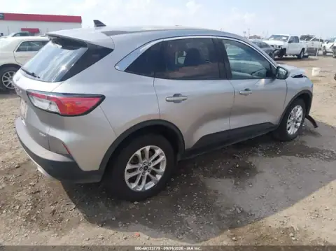 1FMCU9BZ1MUA61823 — 2021 Ford Escape, photo 4 from IAAI, Front end