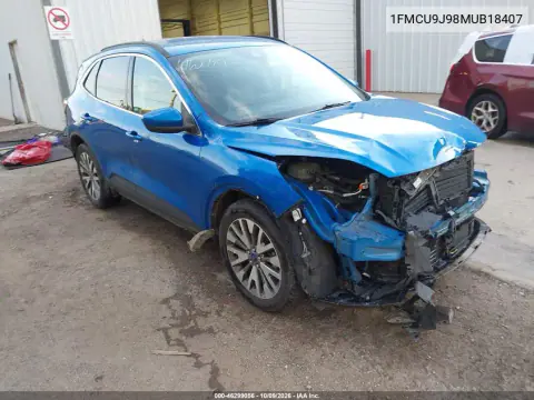 1FMCU9J98MUB18407 — 2021 Ford Escape, Передняя часть, фото до ремонта