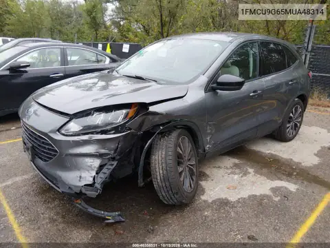 1FMCU9G65MUA48314 — 2021 Ford Escape, foto 2 de IAAI, Delantera izquierda