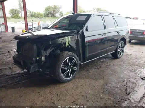 1FMJU2AT2LEA94303 — 2020 Ford Expedition, photo 2 from IAAI 22.10.2026, Front end