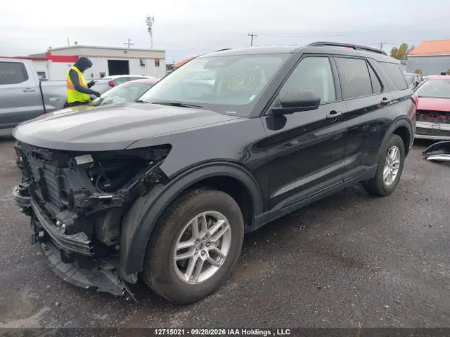 2026 Ford Explorer Active VIN 1FMUK8DH7TGC06904 фото 2
