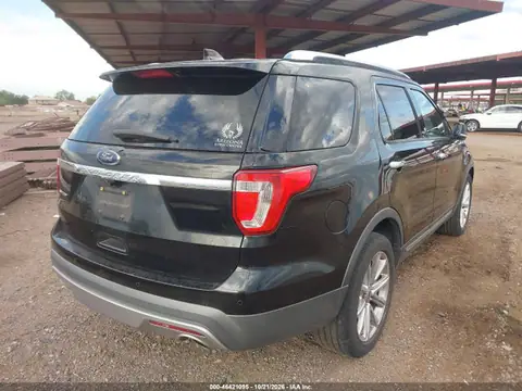 1FM5K7F82HGC34015 — 2017 Ford Explorer Limited, ფოტო 4, IAAI 27.10.2026, ბუნებრივი ცვეთა