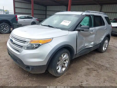 1FM5K8D83FGC48172 — 2015 Ford Explorer XLT, zdjęcie 2 z IAAI 15.10.2026, Lewy bok