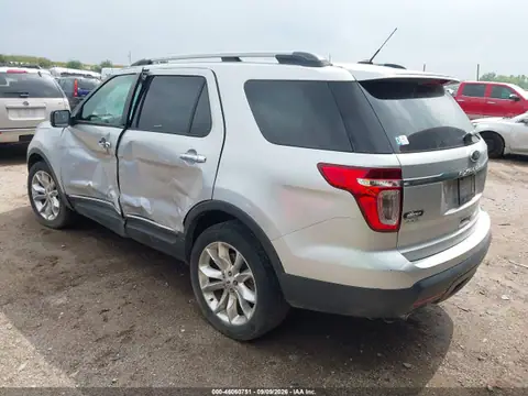1FM5K8D83FGC48172 — 2015 Ford Explorer XLT, zdjęcie 3 z IAAI 15.10.2026, Lewy bok