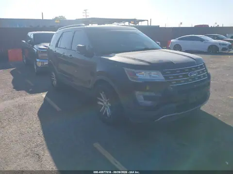 1FM5K7D80HGA70024 — 2017 Ford Explorer XLT, Trasera izquierda (Left Rear), fotos antes de reparar