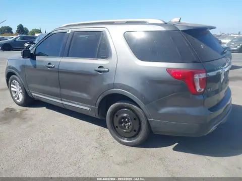 1FM5K7DH6HGC76979 — 2017 Ford Explorer XLT, фото 3 з IAAI 15.10.2026, Задня частина зліва