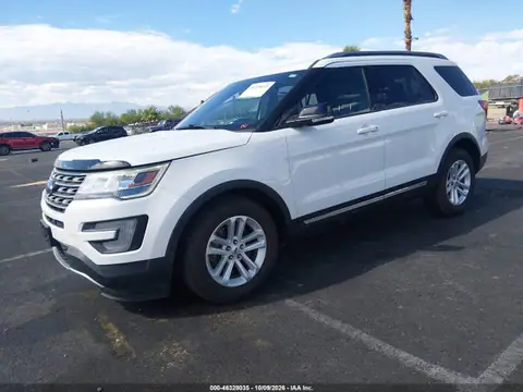 1FM5K7D85HGC58120 — 2017 Ford Explorer XLT, photo 2 from IAAI 23.10.2026, Front end
