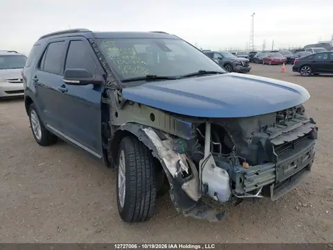 1FM5K8DH4JGC88950 — 2018 Ford Explorer XLT, Lado derecho (Right Side), fotos antes de reparar