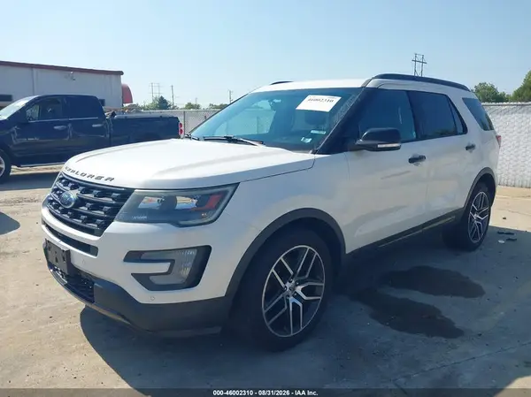 1FM5K8GT2GGC12510 — 2016 Ford Explorer, photo 2 from IAAI 13.10.2026, Normal wear