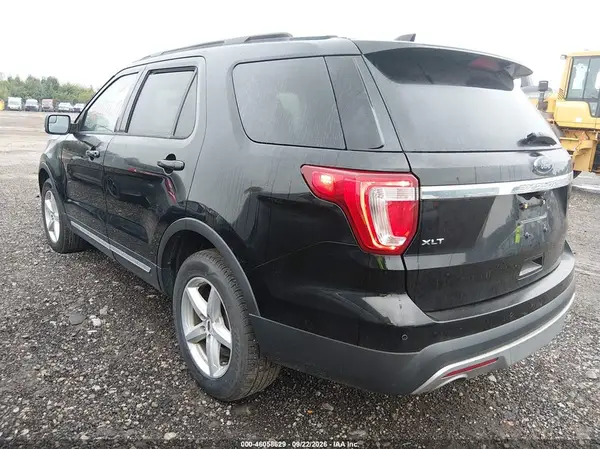 1FM5K8D86GGC84035 — 2016 Ford Explorer, zdjęcie 3 z IAAI 21.10.2026, Normalne zużycie
