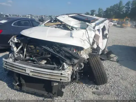 1FM5K7F88GGC24054 — 2016 Ford Explorer, photo 2 from IAAI 21.10.2026, Rollover