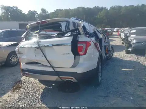 1FM5K7F88GGC24054 — 2016 Ford Explorer, photo 4 from IAAI 21.10.2026, Rollover