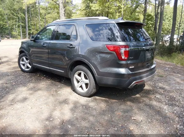 1FM5K8D82GGC10532 — 2016 Ford Explorer, photo 3 from IAAI, Normal wear