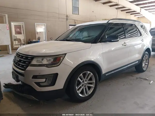 1FM5K7DH0GGC38873 — 2016 Ford Explorer, photo 2 from IAAI 19.10.2026, Front end