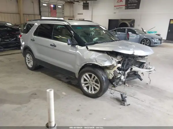 1FM5K7B81GGA46929 Ford Explorer 2016 — uszkodzenie Przód, zdjęcie przed naprawą