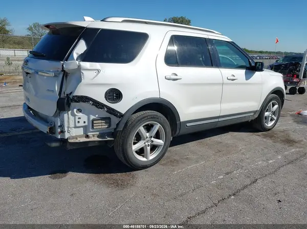 1FM5K8D81GGA11357 — 2016 Ford Explorer, zdjęcie 4 z IAAI, Tył