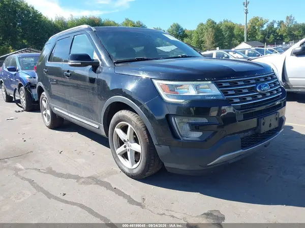 1FM5K8D86GGC96802 — 2016 Ford Explorer, Normal wear (Normal Wear & Tear), before-repair photos
