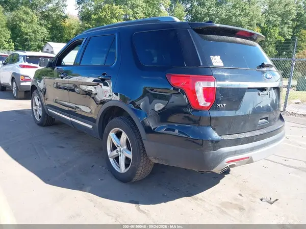 1FM5K8D86GGC96802 — 2016 Ford Explorer, photo 3 from IAAI 01.10.2026, Normal wear