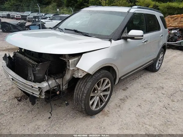 1FM5K8F86GGC23572 — 2016 Ford Explorer, photo 2 from IAAI, Front end