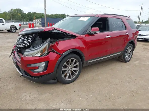 1FM5K7FHXGGC41132 — 2016 Ford Explorer, photo 2 from IAAI, Front end