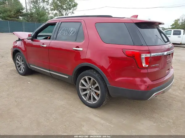 1FM5K7FHXGGC41132 — 2016 Ford Explorer, photo 3 from IAAI, Front end